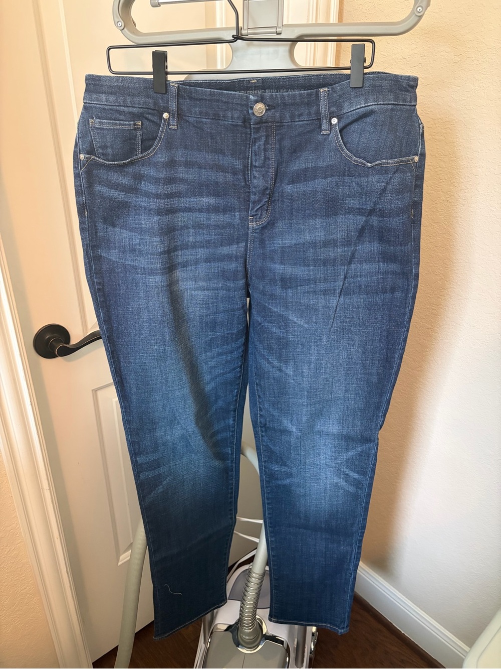 Chico's Women's Dark Blue Cropped Jeans